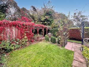 Photo 9- click for photo gallery